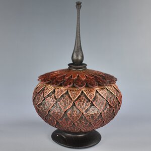 Red dragon scale box