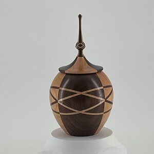 Serial 26009 Model UWDT0306020 Walnut/Maple Keepsake Urn