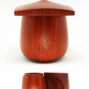 Square lidded padauk box....