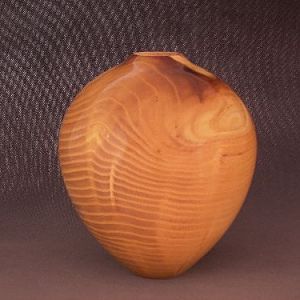 Osage orange vessel with lacquer