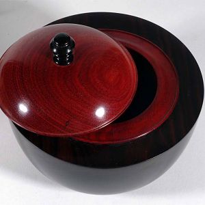 Top view of ebony&bloodwood vessel
