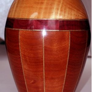 Stave urn