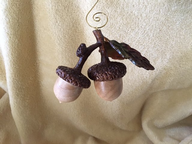 Acorns ornament