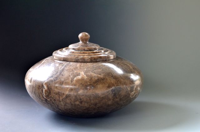 Alabaster vessel II