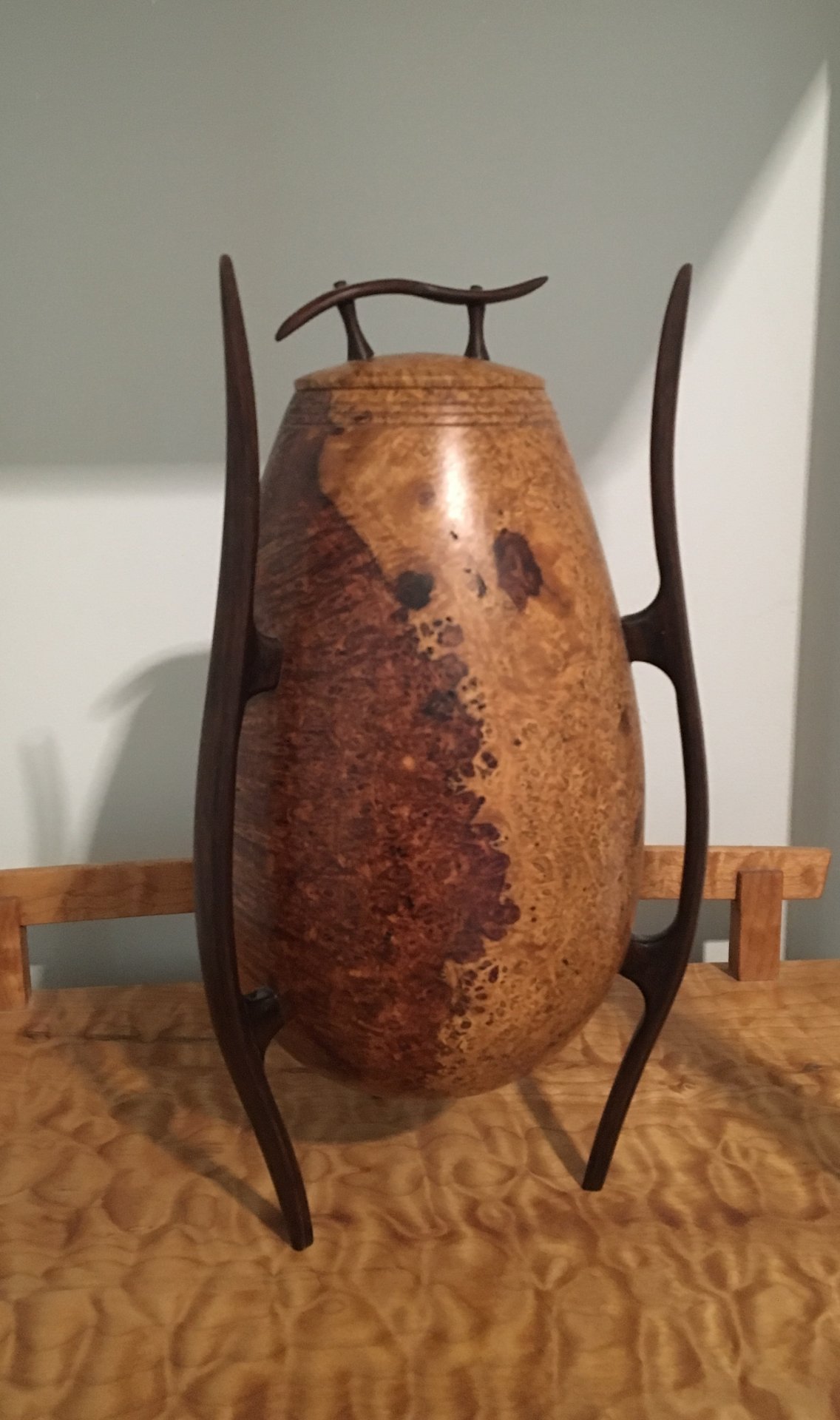 Amboyna vessel