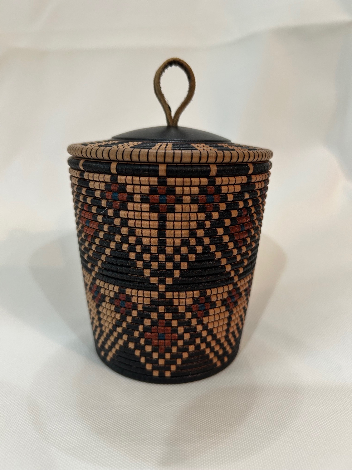 Basket Illusion Lidded Box