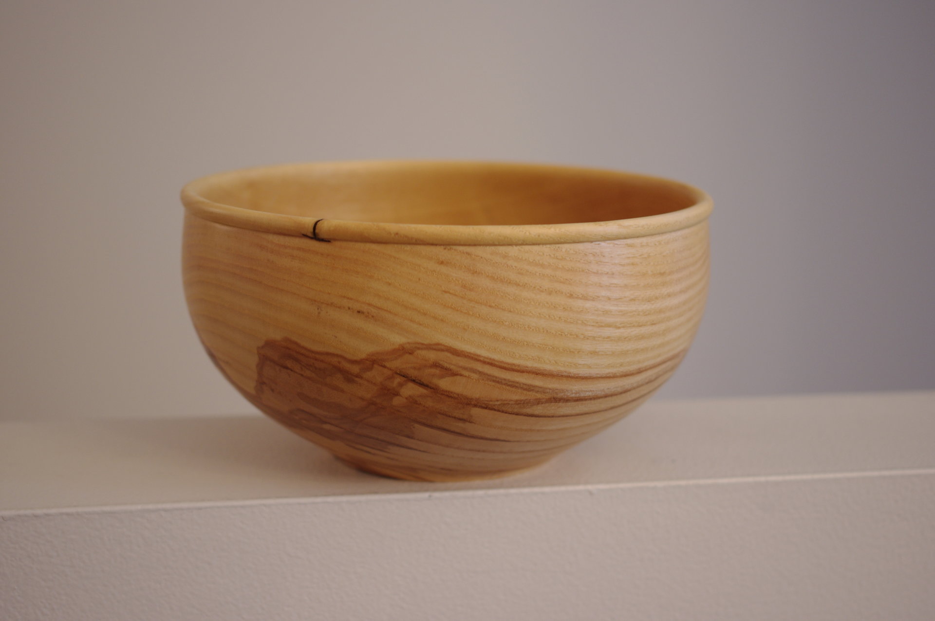 Beaded Rim Ash Bowl