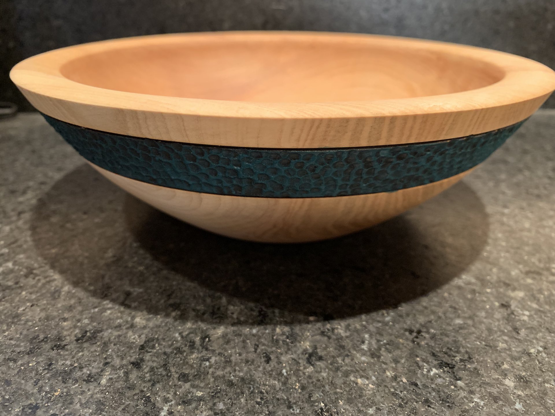 Bowl with band