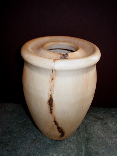 Box elder vase without lid