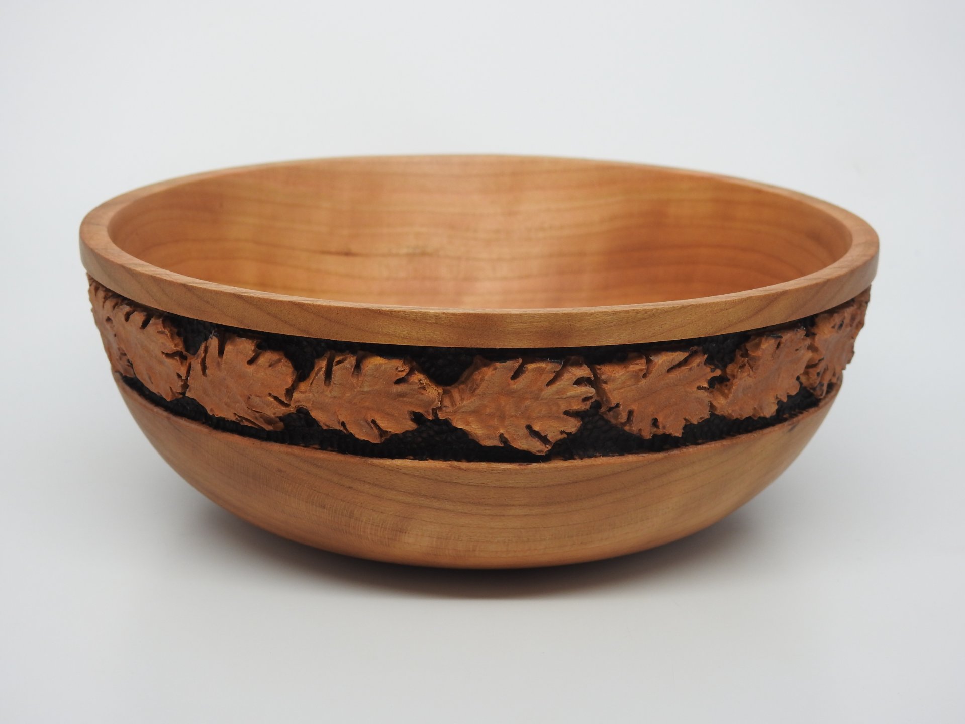 Carved Leaf Bowl