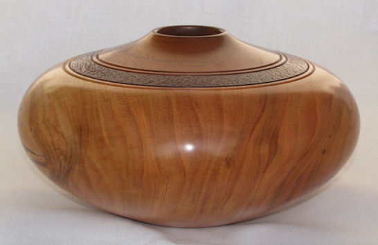 Cherry Pot with Double Collar