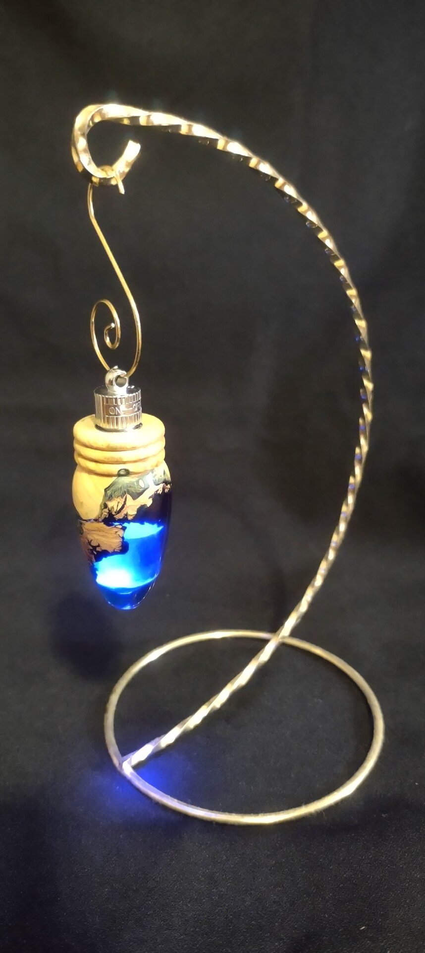 Christmas Bulb Ornament - On