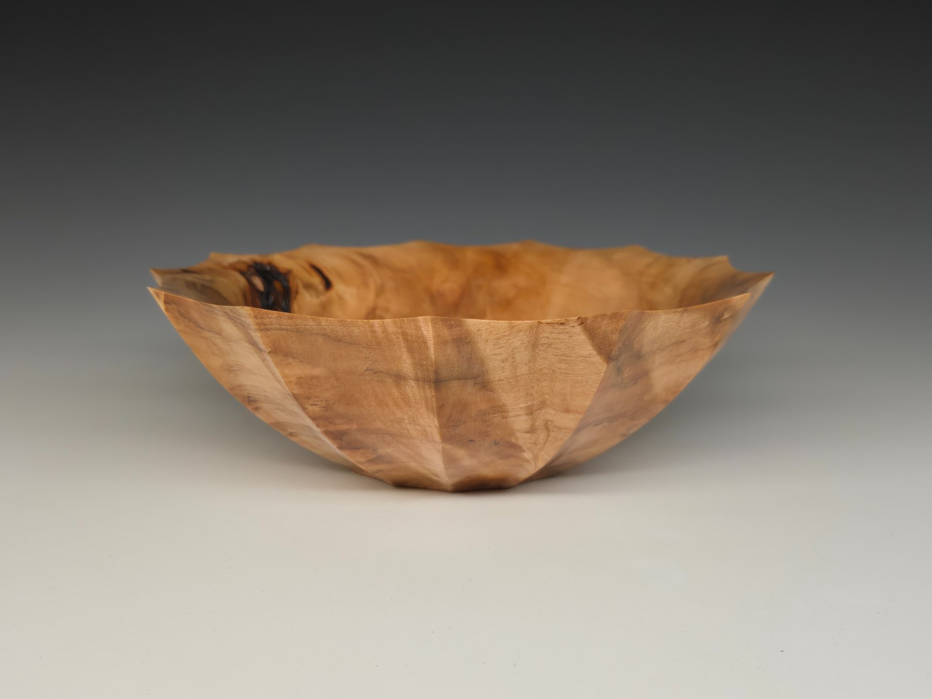 Concave facets