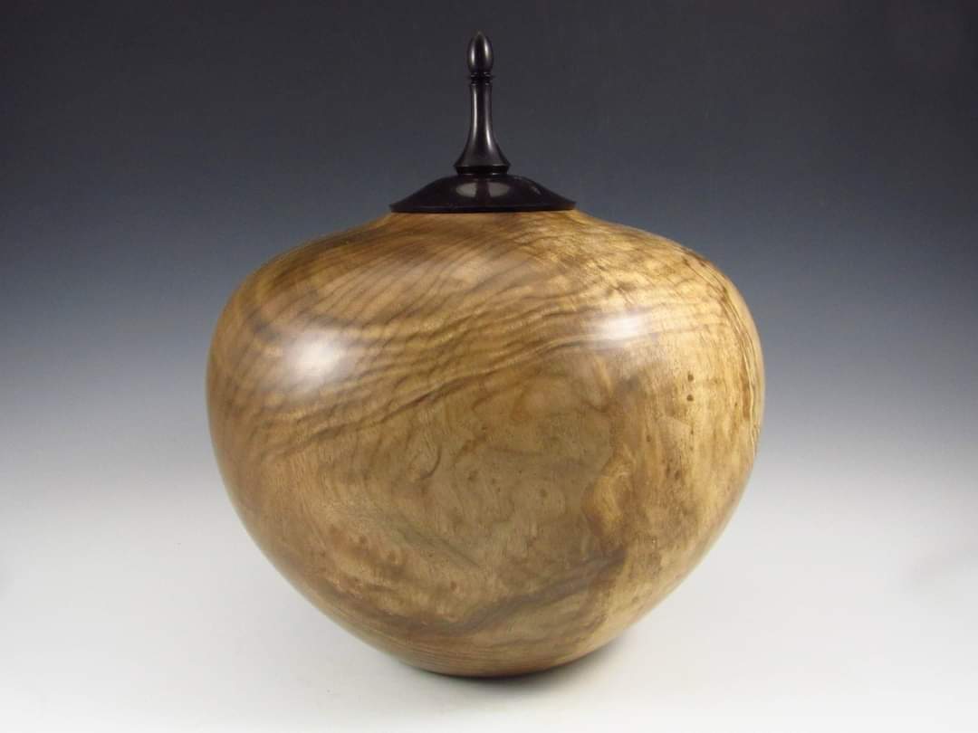 Curly Myrtle Urn