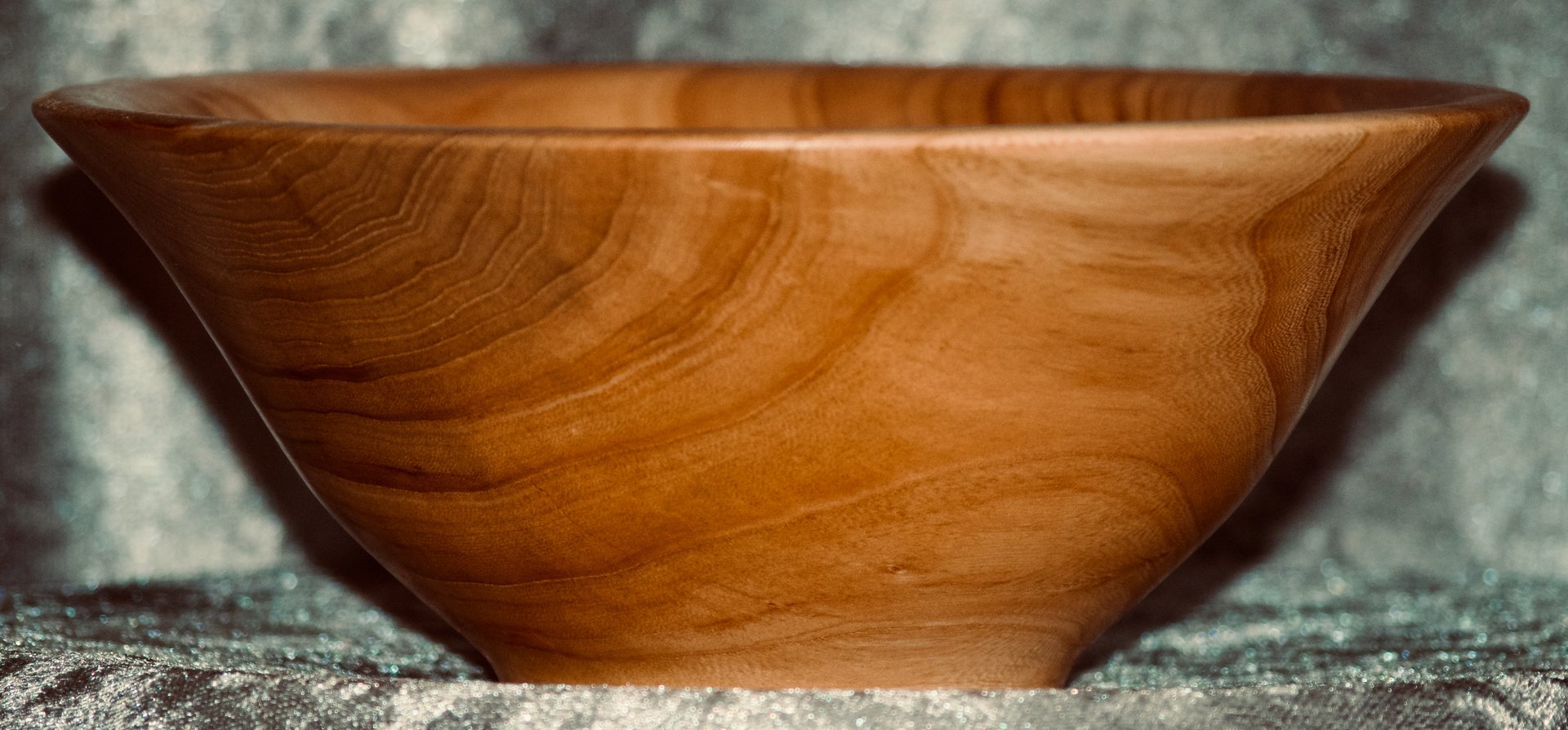 Double Ogee Pecan Bowl