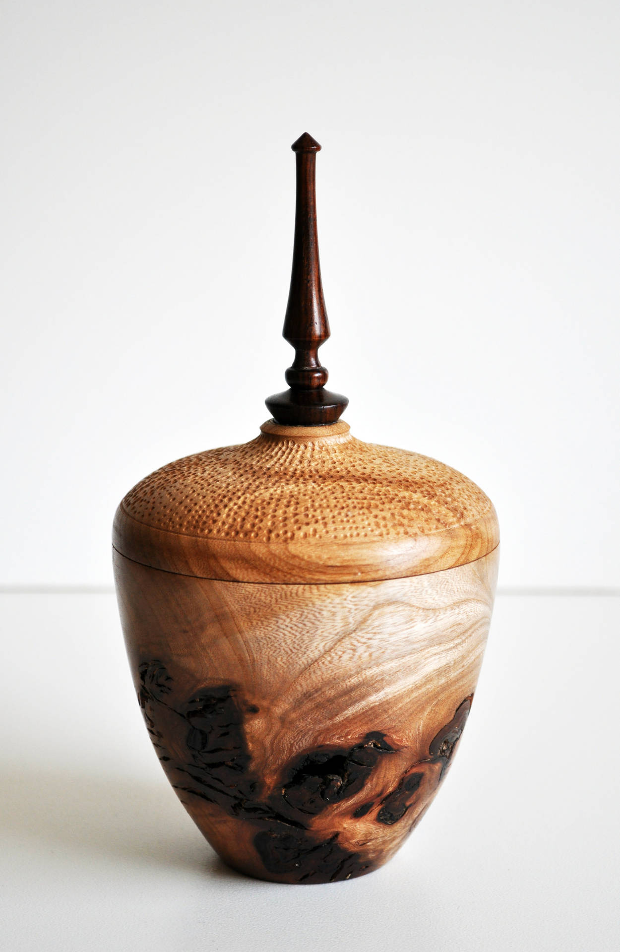 Elm finial Box