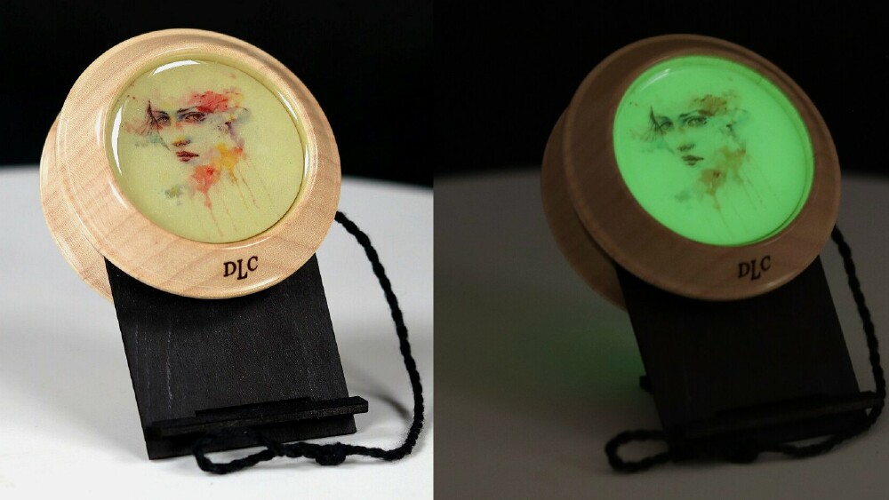 Glow-In-The-Dark yo-yo
