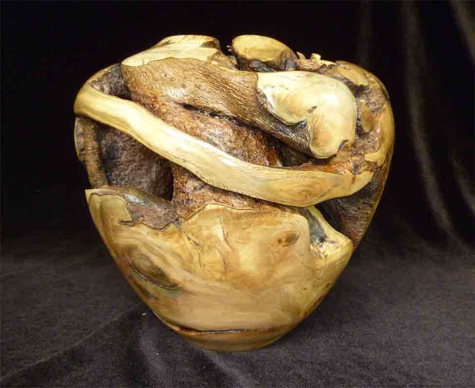 Holly Root Vase complete