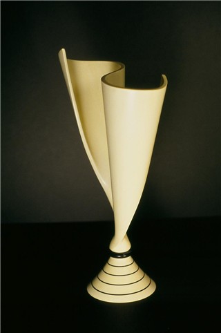 holly vase