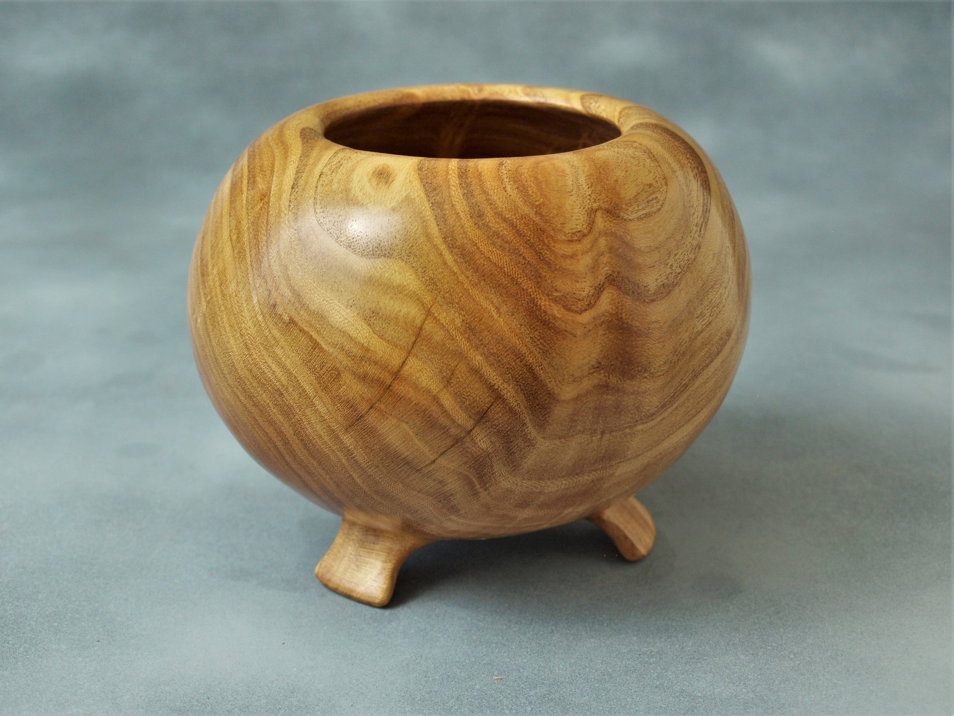 Honey locust footed bowl