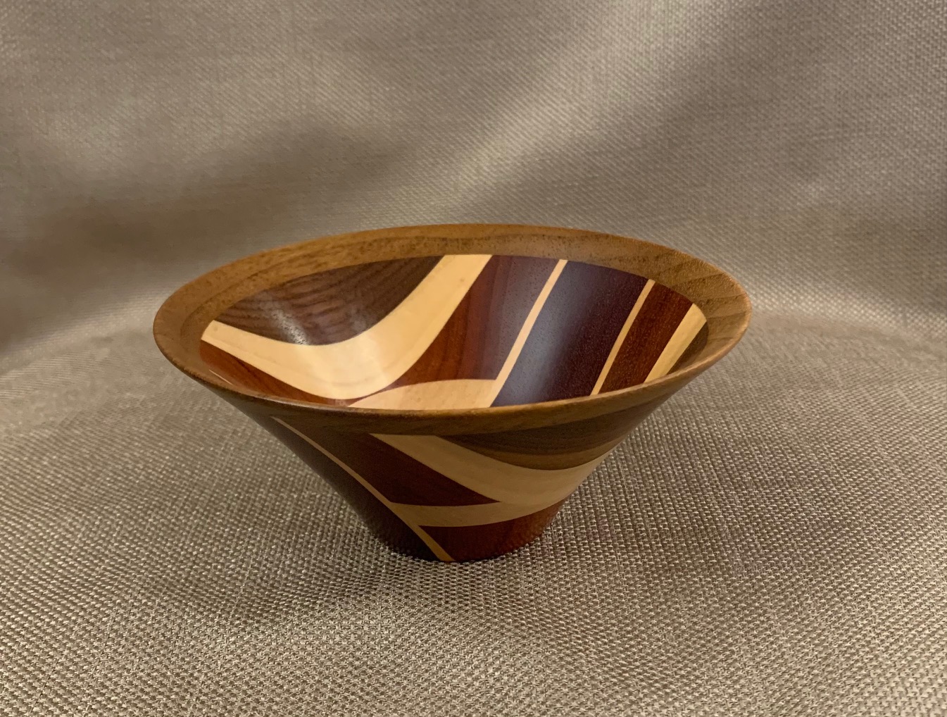 Laminated Bell Bowl