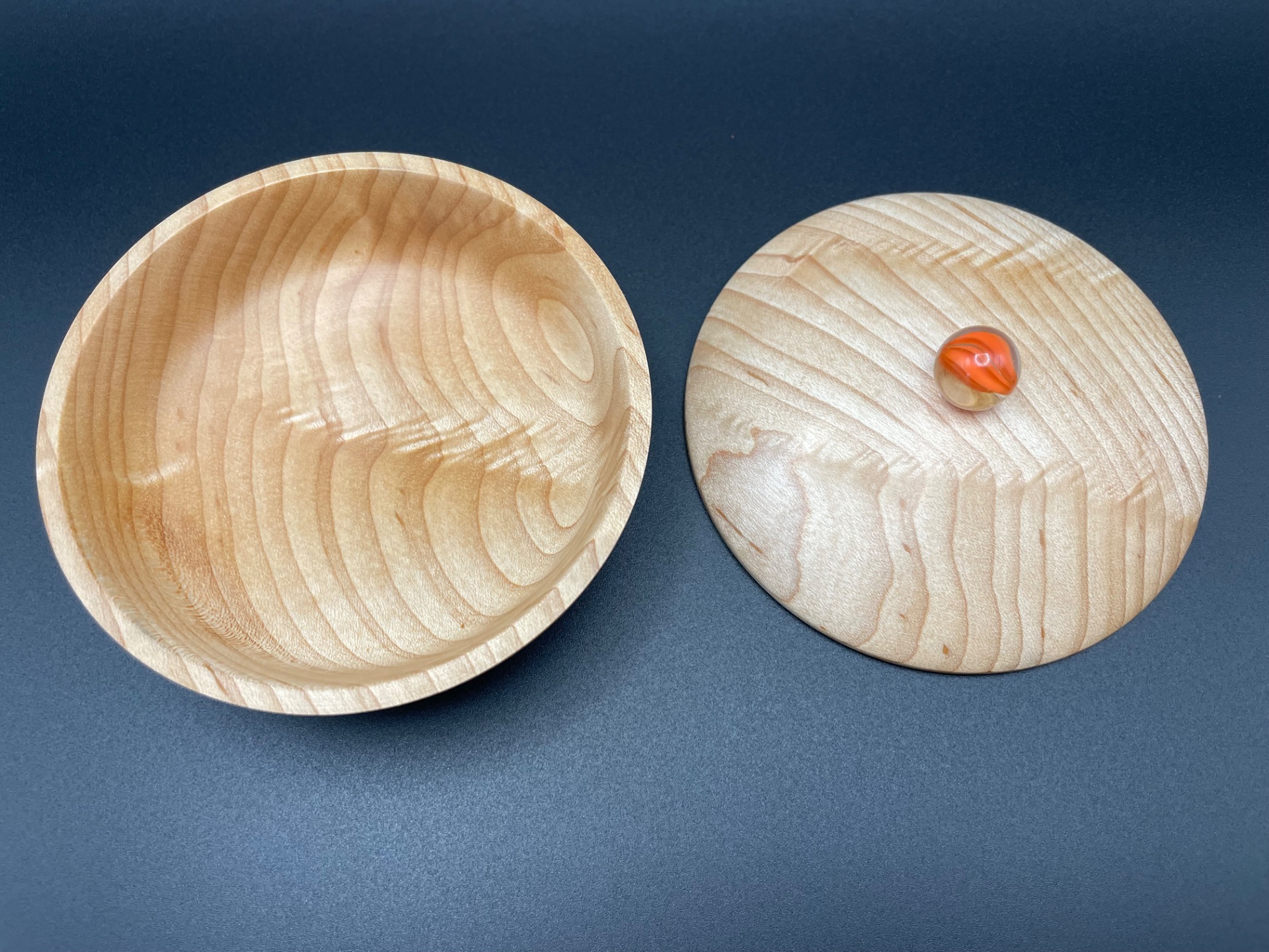 Lidded box for swap