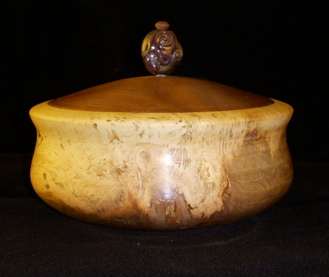 Lidded box with glass bead knob