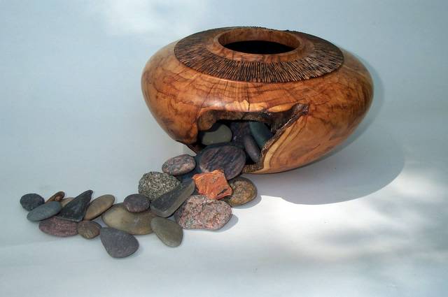 Maple Burl/Rocks