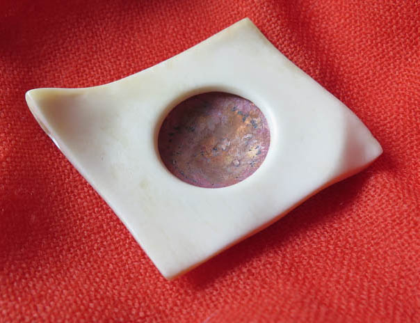 medieval jewel backside