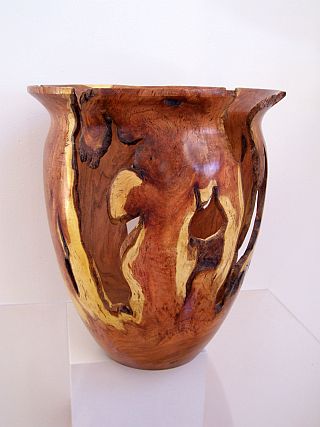 mesquite urn with voids