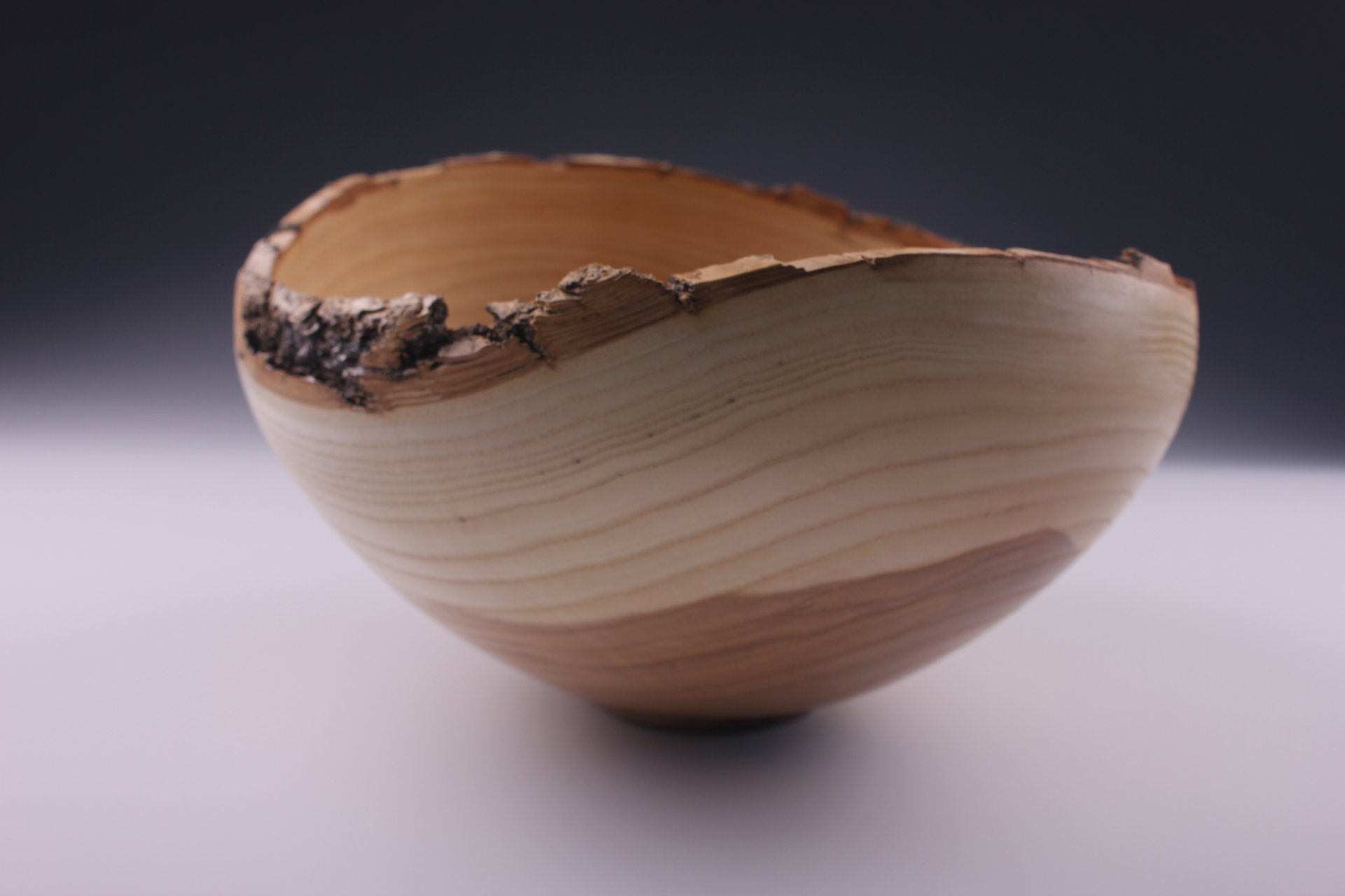 Natural aedge Honey Locust Bowl