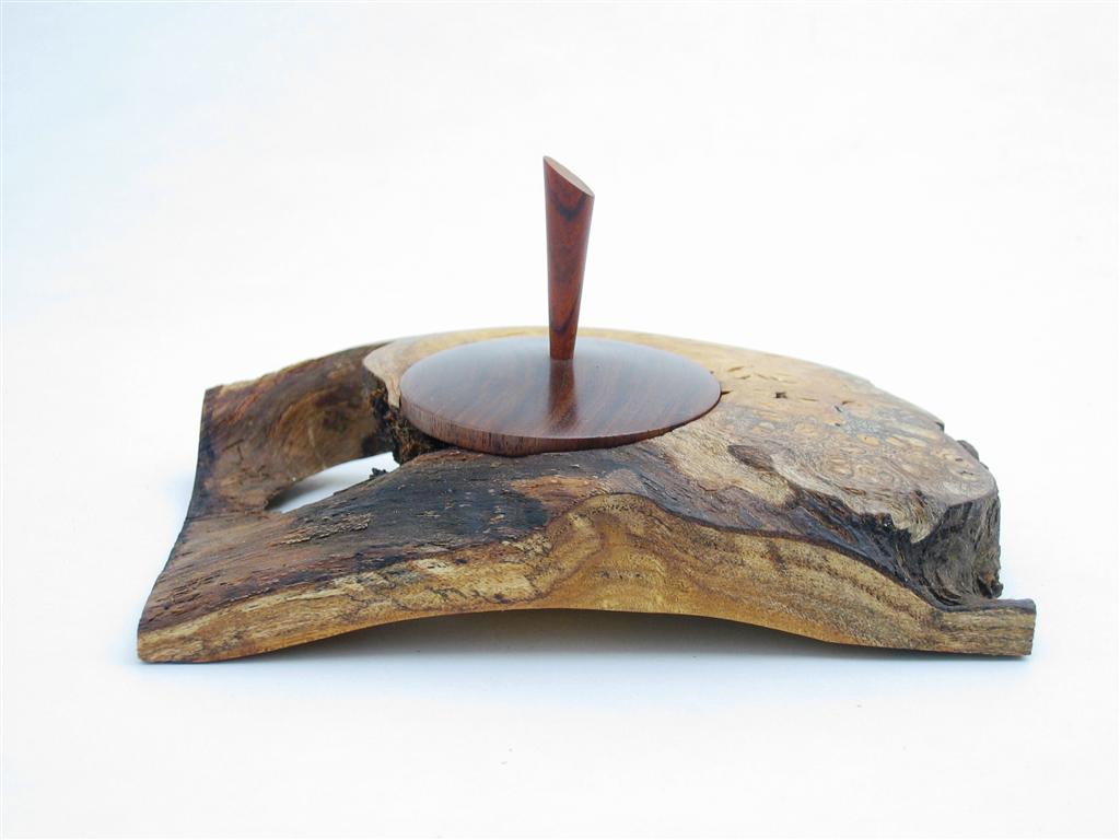 NE Winged Box