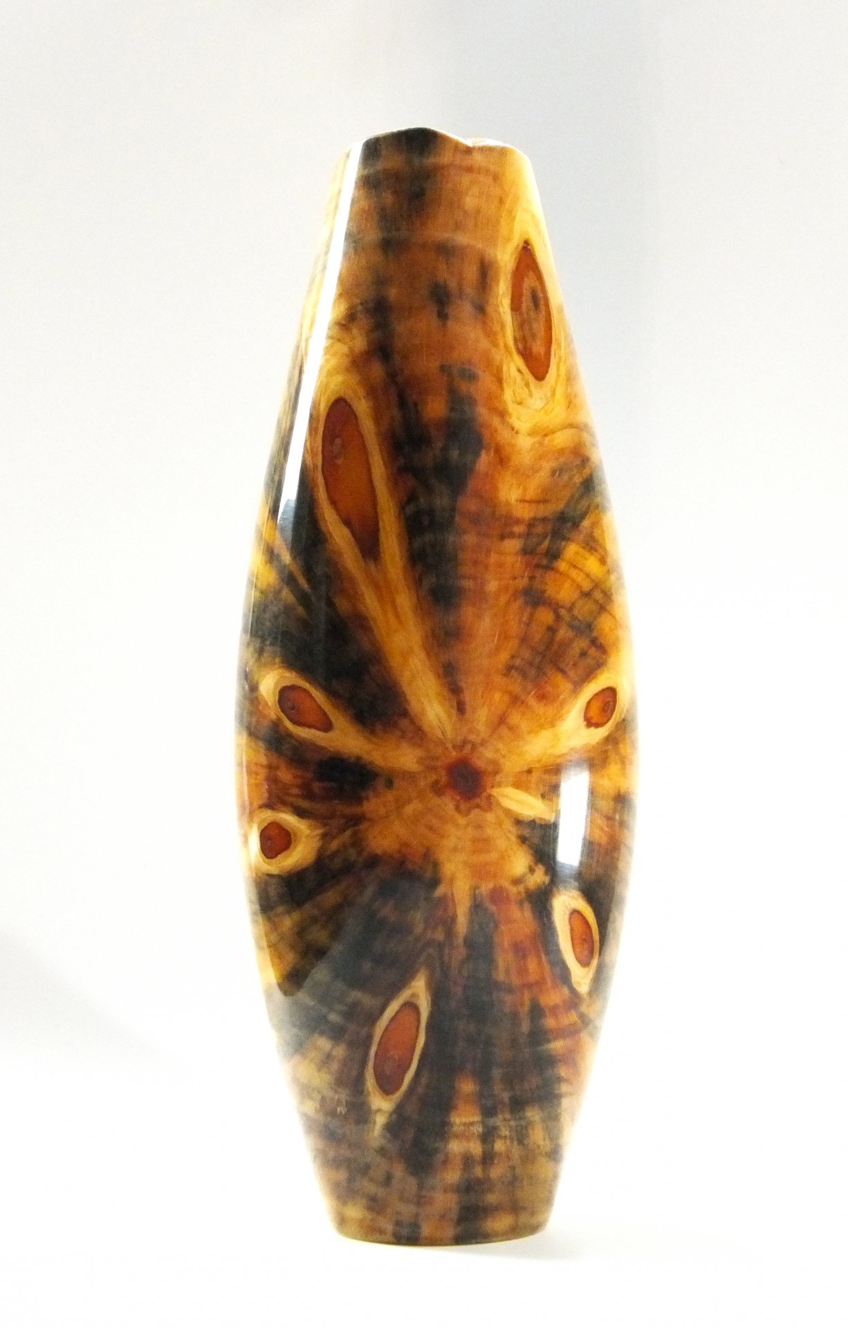 NIP nat edge vase