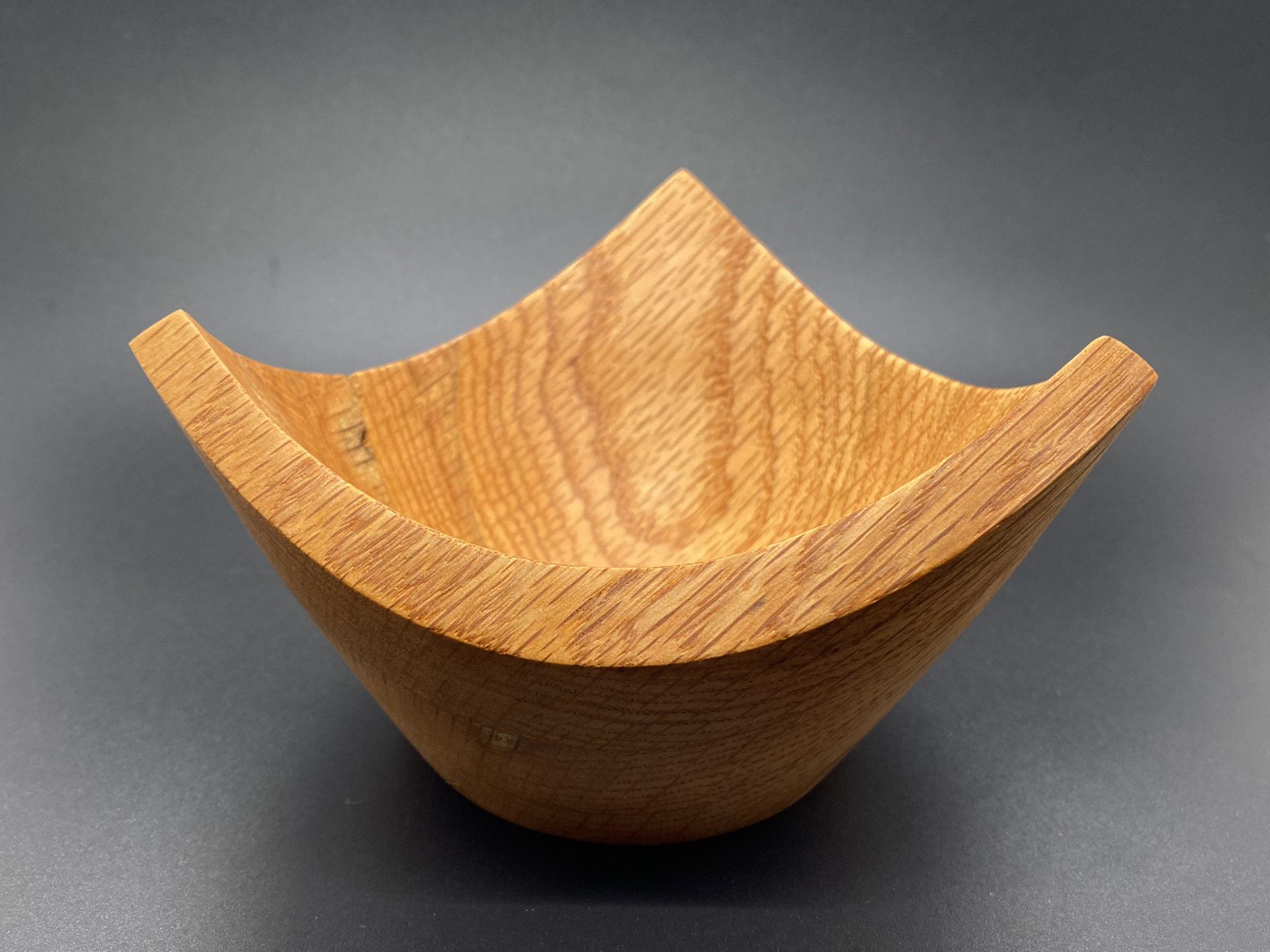 oak triangle bowl