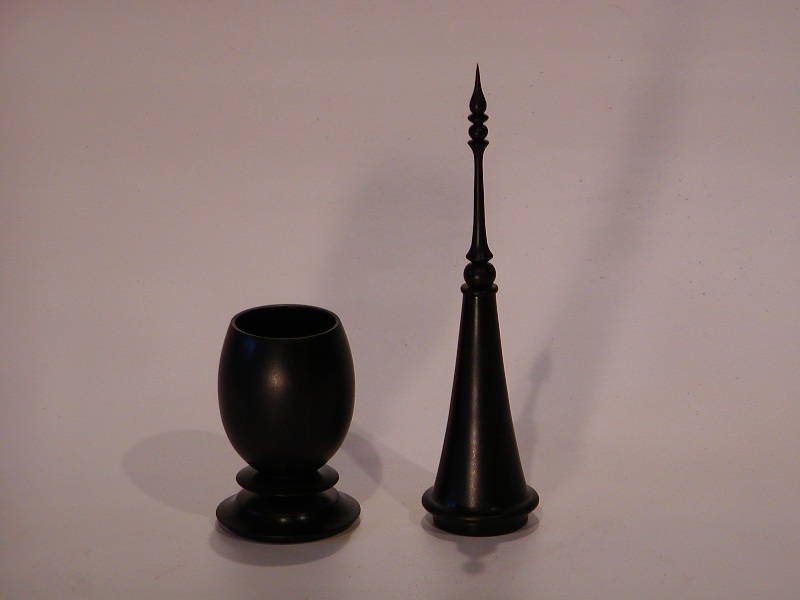 Open finial