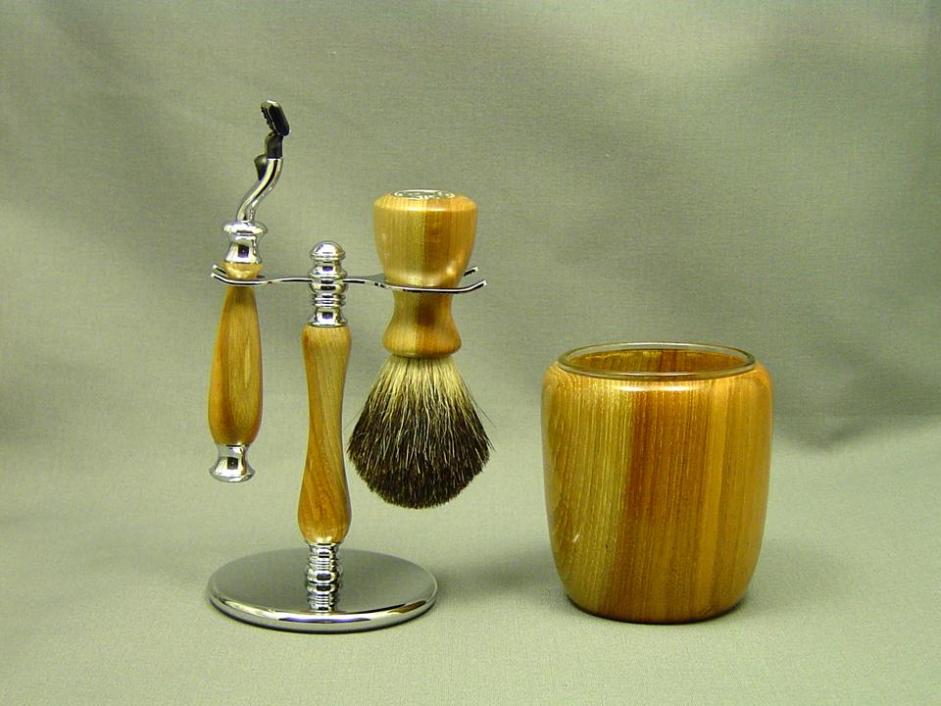 Pecan Shaving Set