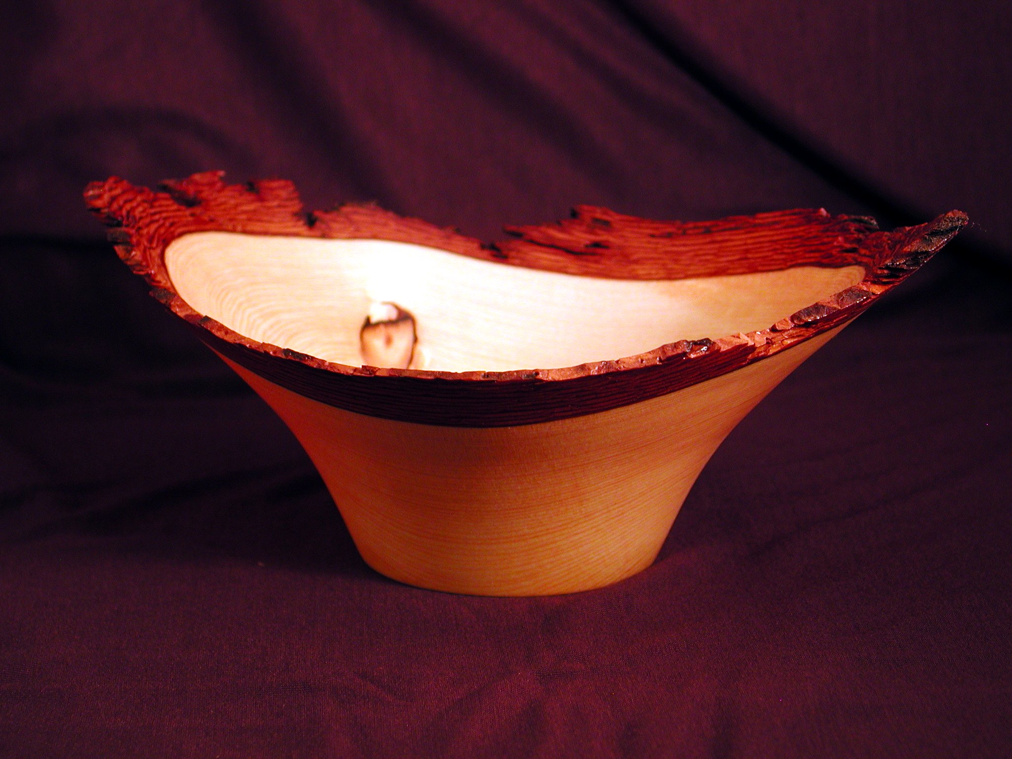 Ponderosa Pine Natural Edge (side view)