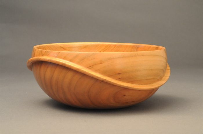 Protruding Wave Bowl