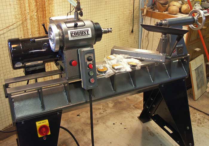Robust 18 x 28 Lathe