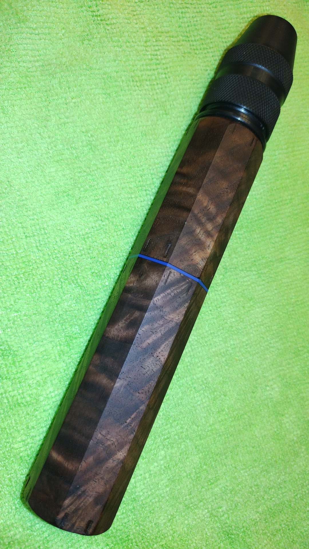 Robust collet handle accent