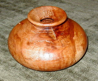 Rustic Pot, Apple
