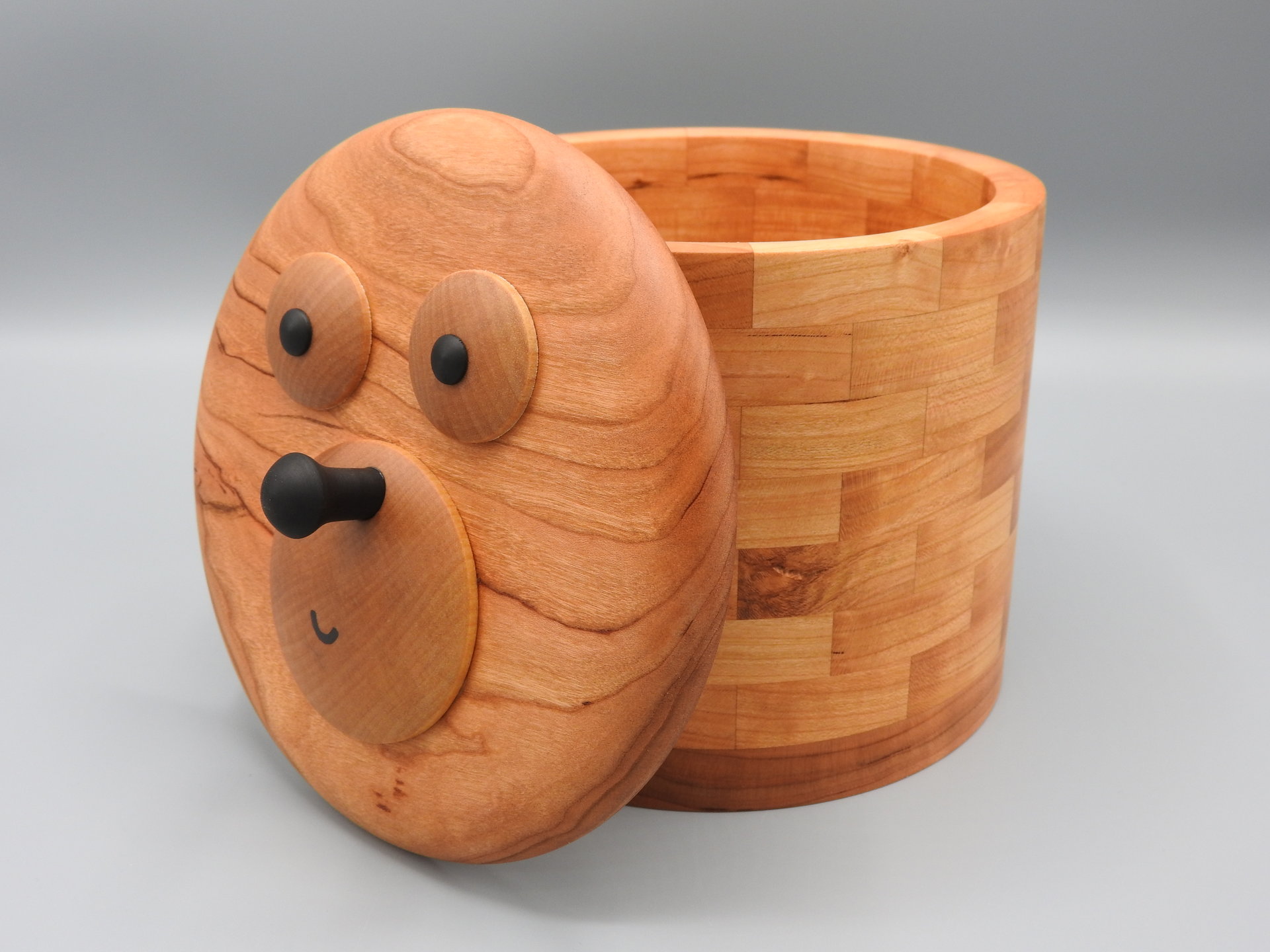 Segmented Bear BOC Box