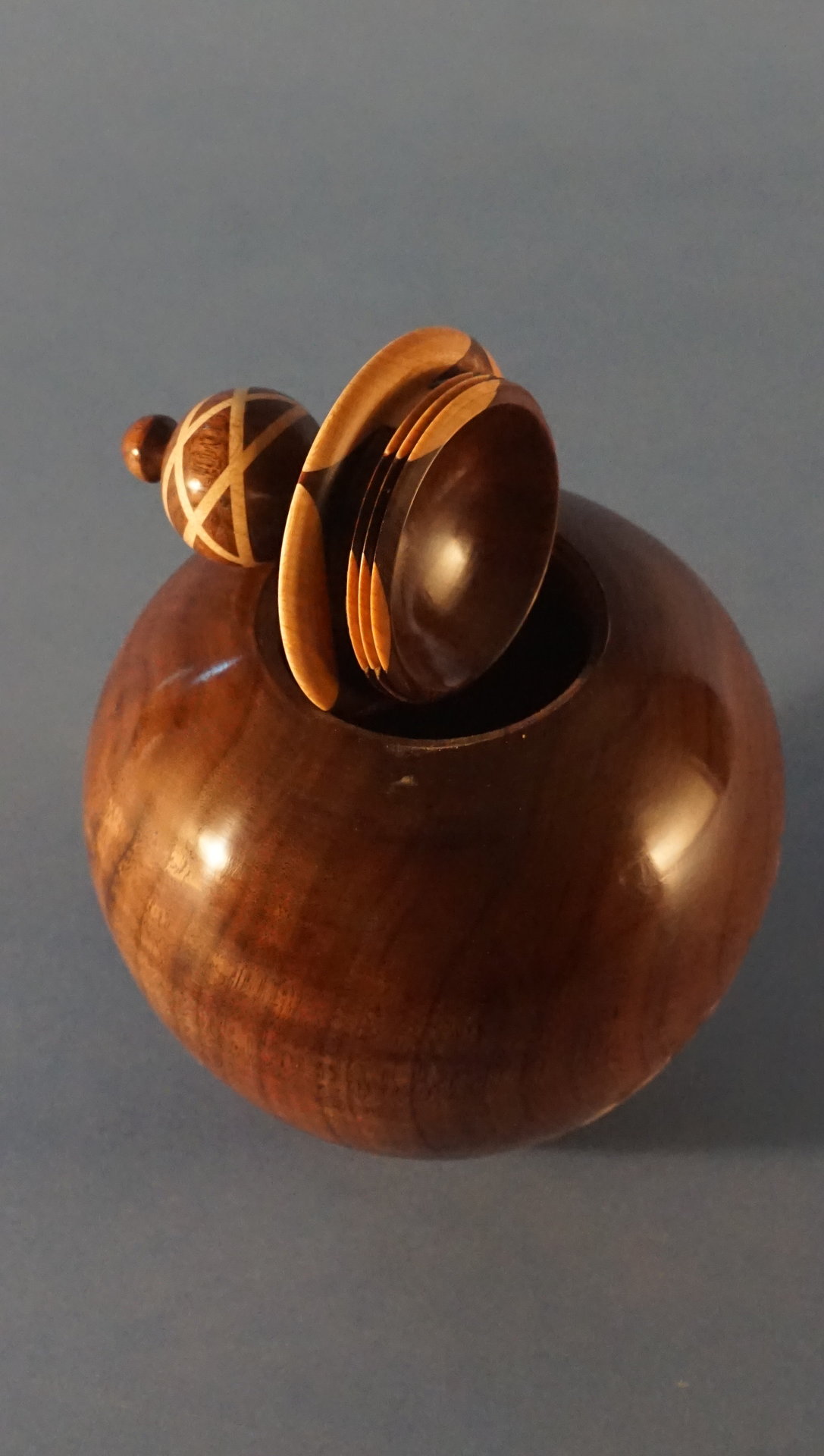 Serial 22057 Model KWCC0508060 Walnut Keepsake Urn