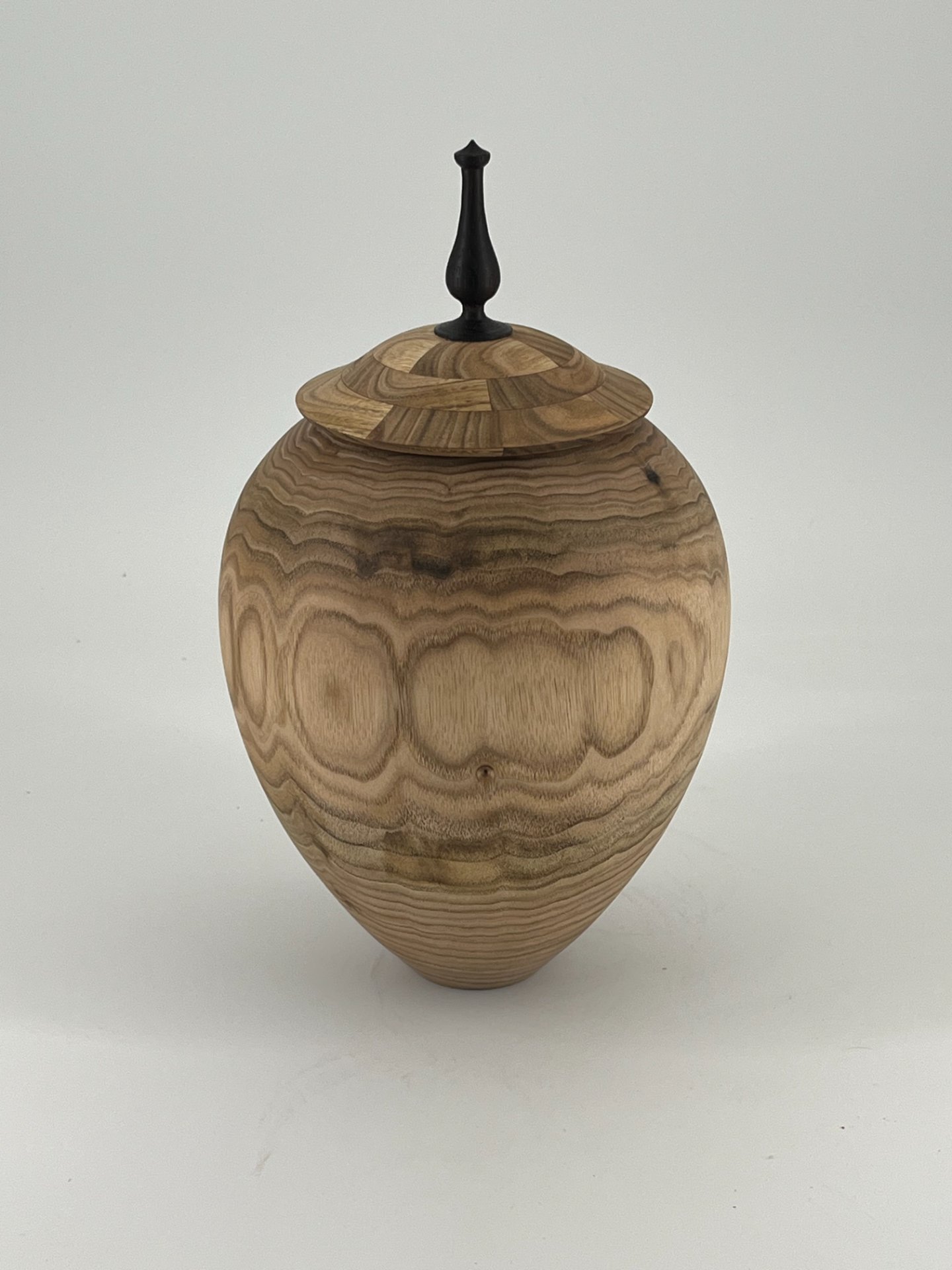 Serial 25003 Model UTDT0611000 Butternut Burial Urn