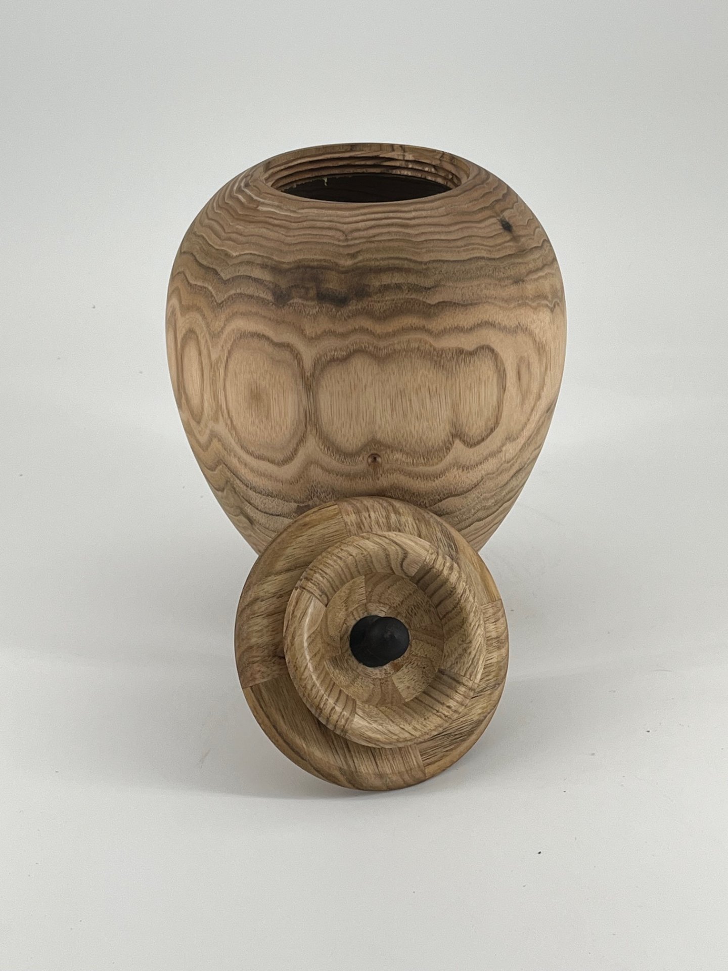 Serial 25003 Model UTDT0611000 Butternut Burial Urn