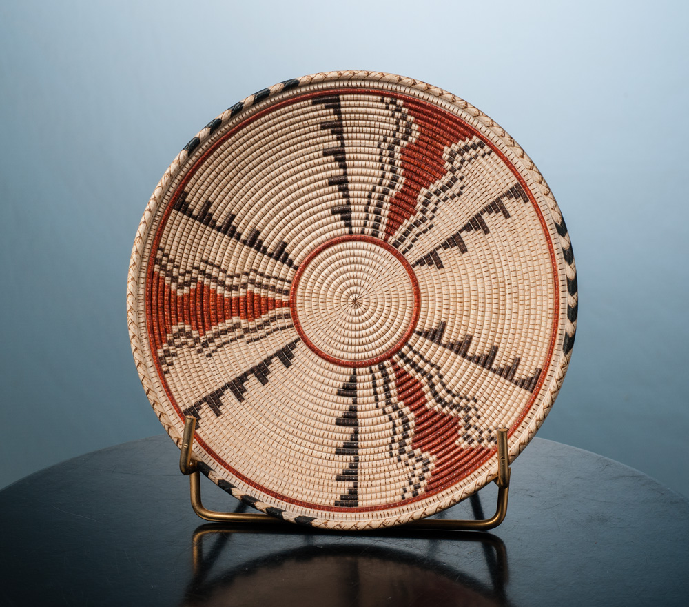 Shallow Bowl Basket Illusion