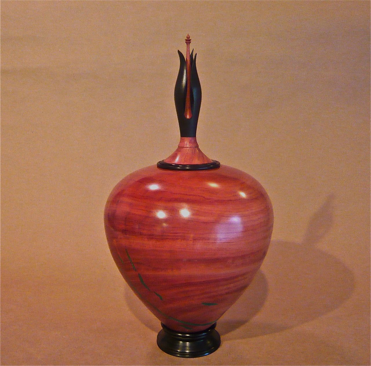 SHROUDED FINIAL