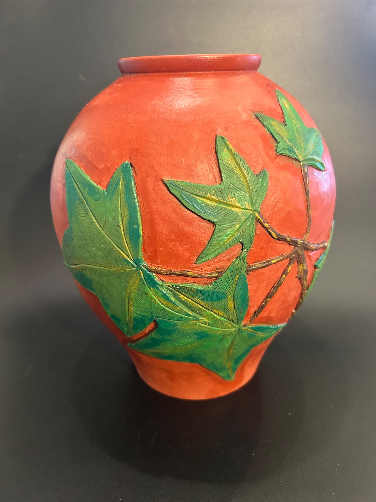 Sweetgum hollow form with sweetgum leaves