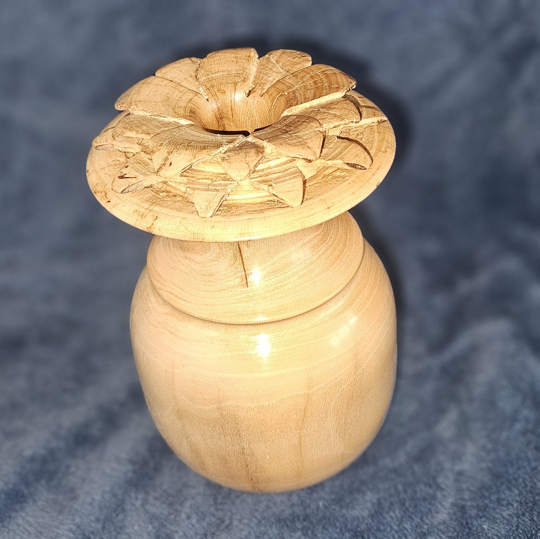 Sycamore vase