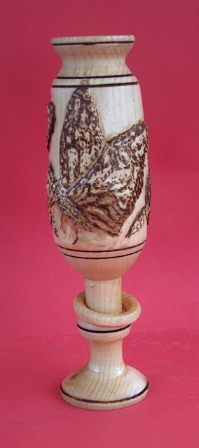 Turned_vase_ring_and_carving